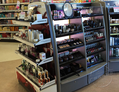 提問:沈陽哪里賣化妝品展柜?選擇生產費用低的【宜佳展示】